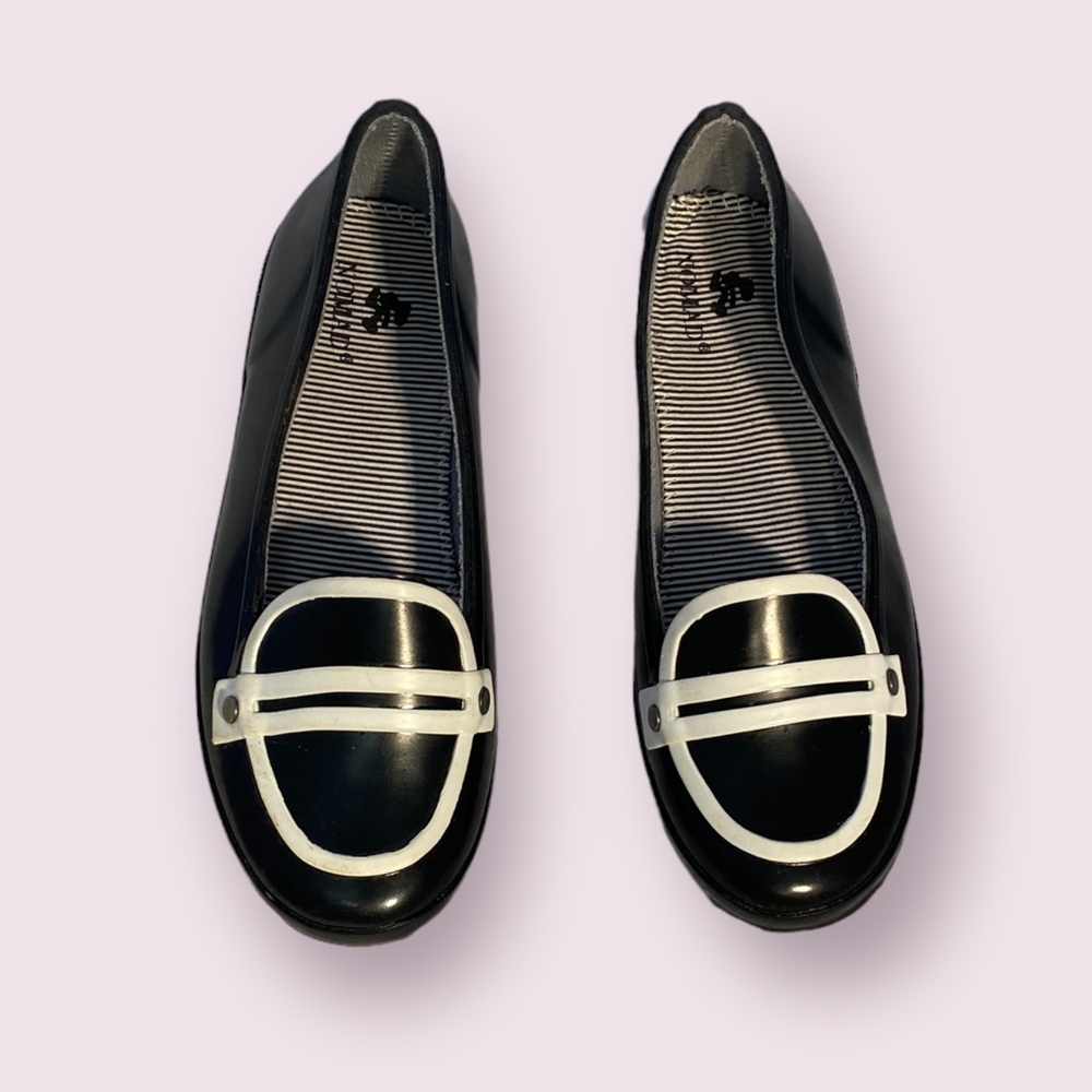 Nomad Rain Shoe Black with White details